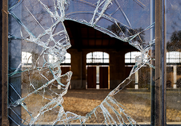 24/7 Available Emergency Glass Repair